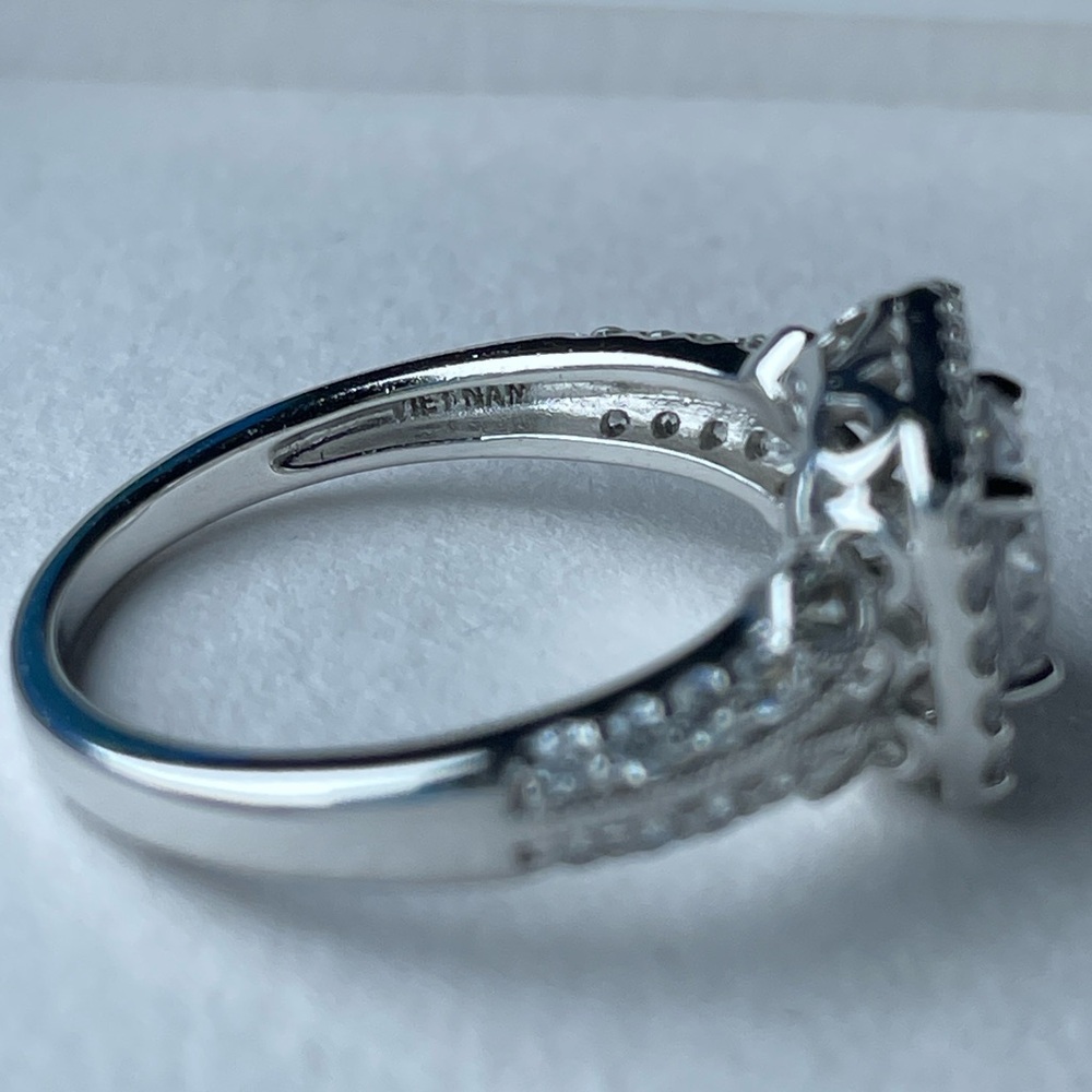 Ring 6 - Picture 4 of 11
